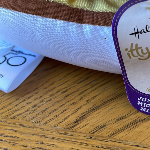 2022 Hallmark ITTY BITTY 50th Disney World Jungle Cruise Mickey & Minnie PLUSH - Picture 6 of 7